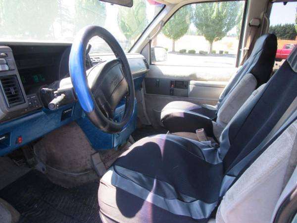 1995 Chevrolet Chevy Astro MINIVAN - Down Pymts Starting at $499 -... for sale in Marysville, WA – photo 5