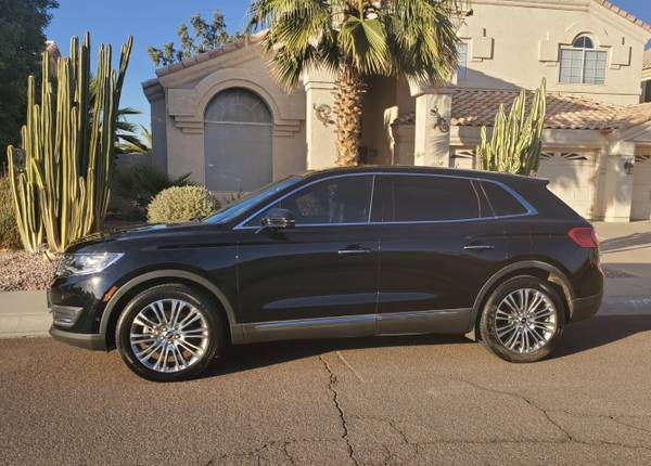 2017 LINCOLN MKX RESERVE EDITION - cars & trucks - by owner -... for sale in Phoenix, AZ – photo 11