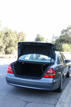 Vintage Blue Mercedes Benz (74, 000 Miles) for sale in Thousand Oaks, CA – photo 11