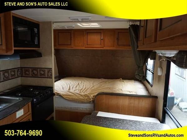 2012 Crossover R-Vision - - by dealer - vehicle for sale in Happy Valley, WA – photo 13