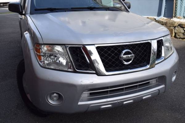 *2009* *Nissan* *Pathfinder* *S 4x4 4dr SUV* - cars & trucks - by... for sale in Paterson, CT – photo 2
