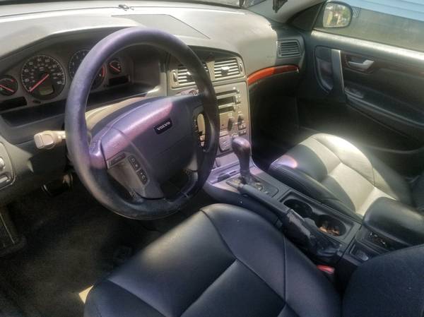 2001 Volvo V-70 Just Painted - cars & trucks - by owner - vehicle... for sale in Dover, DE – photo 3