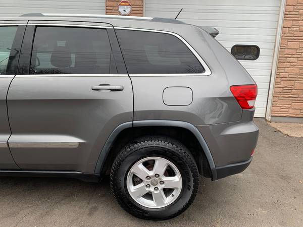 ☼☼ 2012 JEEP GRAND CHEROKEE LARADO 4X4 SERVICED! - cars & trucks -... for sale in West Haven, CT – photo 6