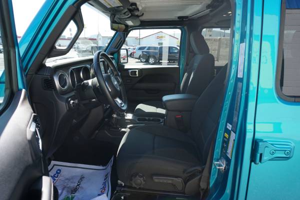 Pre-Owned 2020 Jeep Wrangler Unlimited Sahara 4 Door 4X4 LIKE for sale in Kittitas, WA – photo 9