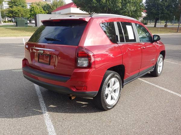 2016 JEEP COMPASS SPORT LOW MILES! 26+ MPG! RUNS/DRIVES LIKE NEW! for sale in Norman, OK – photo 3