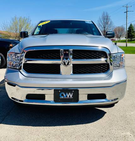 2019 Ram 1500 Crew Cab 4x4 w/Only 36 Miles! - - by for sale in Green Bay, WI – photo 10