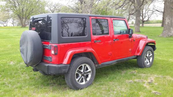 2012 jeep wrangler rubicon, 6 speed manual, red - - by for sale in Hanlontown, IA – photo 5