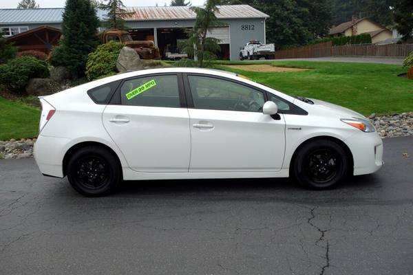 2012 Toyota Prius Prius III VERY CLEAN!!! 50MPG!!! - cars & trucks -... for sale in PUYALLUP, WA – photo 4