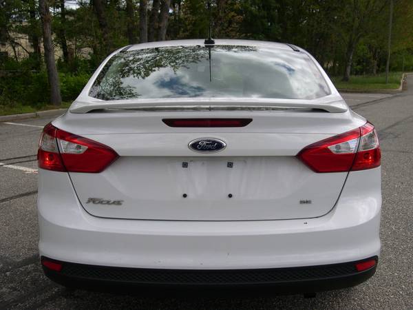 2014 Ford Focus SE 4 Door W/Leather Runs & Looks Nice - cars & for sale in Toms River, NJ – photo 5
