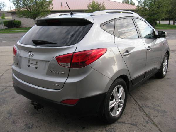 2012 Hyundai Tucson GLS AWD XM HITCH 95K - - by dealer for sale in South Bend, IN – photo 5