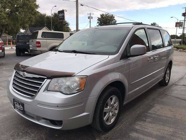 2009 Chrysler Town Country Touring Minivan 4D Serviced! Clean! Financi for sale in Fremont, NE – photo 2