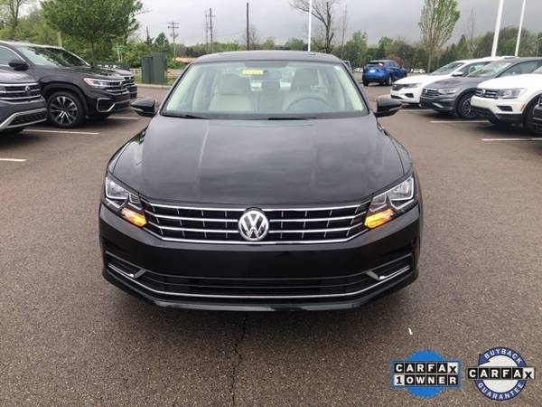 2018 Volkswagen Passat 2 0T SE w/Technology - - by for sale in Dayton, OH – photo 2
