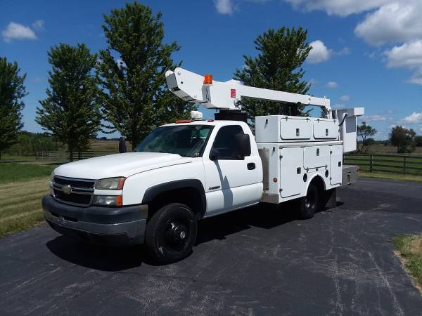 34' 2006 Chevrolet C3500 Bucket Boom Lift Utility Work Service Truck for sale in Gilberts, PA – photo 13