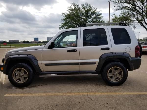 2006 Jeep Liberty Renegade silver auto Nice - - by for sale in Addison, TX – photo 7