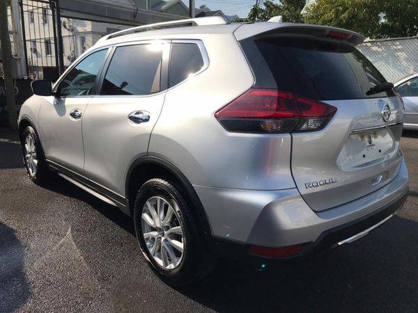 2018 Nissan Rogue FWD SV for sale in Jamaica, NY – photo 7