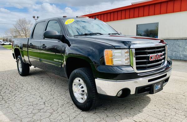 2009 GMC Sierra 2500hd SLE Crew Cab 4x4 1 Owner & Clean Carfax! for sale in Green Bay, WI – photo 2