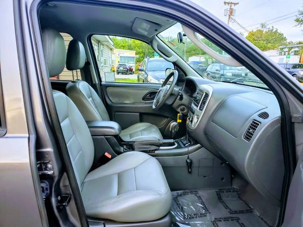 2005 FORD ESCAPE AWD Automatic Low Mileage 1-OWNER⭐+ 6 MONTH... for sale in Front Royal, VA – photo 16