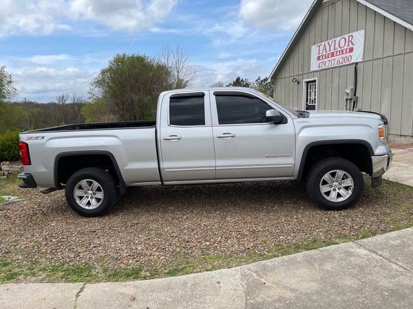 2015 GMC Sierra 1500 SLE 4x4 4dr Double Cab 6 5 ft SB pickup SILVER for sale in Springdale, AR – photo 4