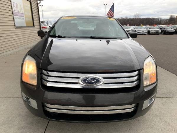 2006 Ford Fusion 4dr Sdn I4 SEL - cars & trucks - by dealer -... for sale in Chesaning, MI – photo 2