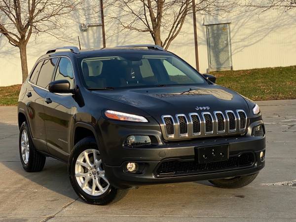 2016 JEEP CHEROKEE LATITUDE 4x4 / ONLY 64K / NEW TIRES / VERY CLEAN... for sale in Omaha, IA – photo 5