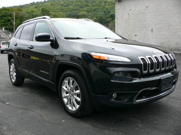 15 Jeep Cherokee Limited, 6 cyl, AWD, Loaded, Leather, Mint! Only 65K! for sale in binghamton, NY – photo 5