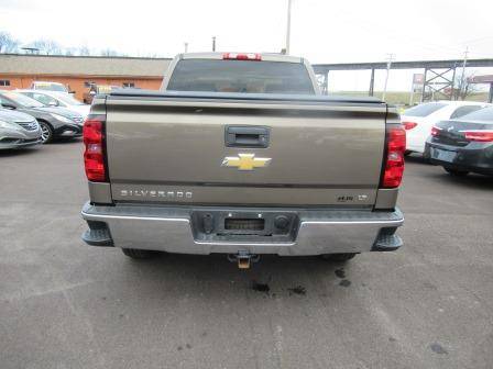 2014 Chevy Silverado 1500 Crew Cab Z71 4X4 LT. - cars & trucks - by... for sale in St.Charles, MO – photo 5