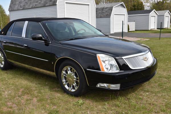 REDUCED $6K ONE-OF-A-KIND 2010 CADILLAC DTS GOLD VINTAGE SEDAN LN for sale in Ontonagon, MN – photo 12