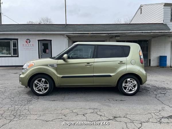 2011 Kia Soul 4-Speed Automatic - - by dealer for sale in Lancaster, PA – photo 6