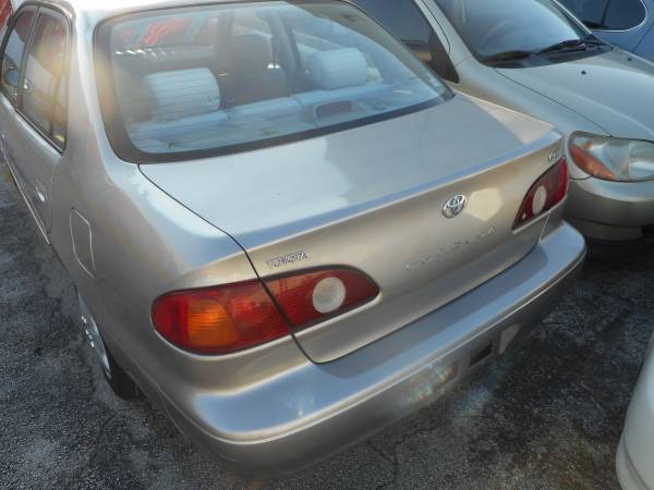 2002 Toyota Corolla clean run perfect cold air needs nothing for sale in Hallandale, FL – photo 15