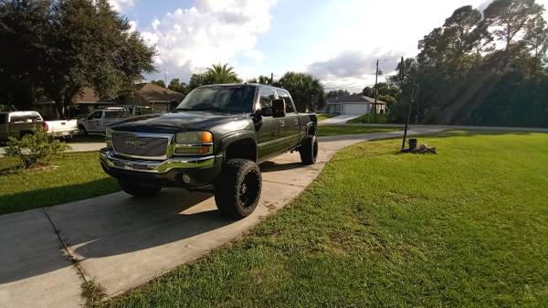 2004 GMC 2500 HD SLT 6liter. - cars & trucks - by owner - vehicle... for sale in North Port, FL – photo 9