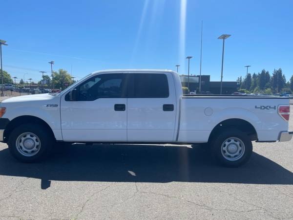 2014 Ford F-150 4WD SuperCrew 145 XL - - by dealer for sale in Milwaukie, OR – photo 2