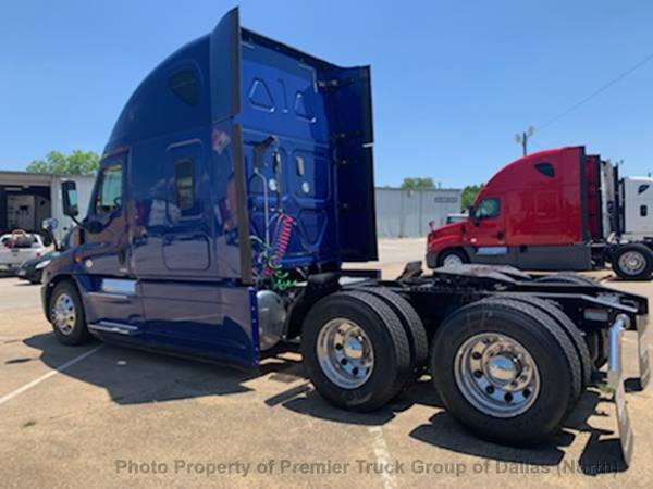 2017 FREIGHTLINER Cascadia CA125SLP Blue - - by for sale in Dallas, TX – photo 3