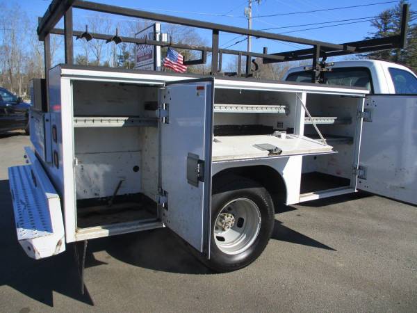 2011 Ford Super Duty F-350 DRW F350 Truck XL Utility Extra Clean for sale in Brentwood, VT – photo 16