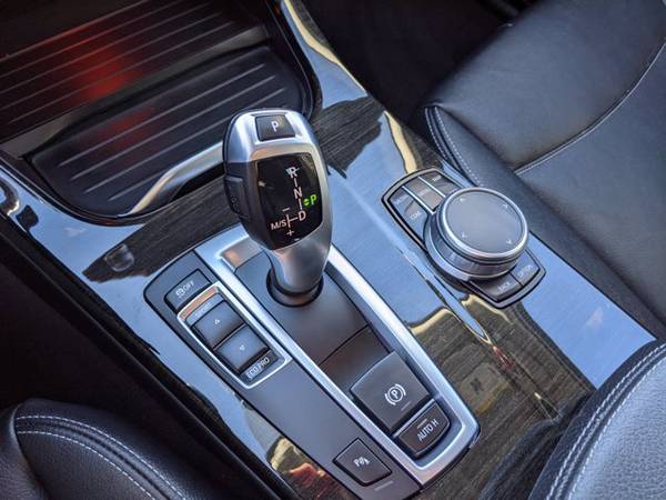 2017 BMW X3 sDrive28i SKU:H0V89064 SUV - cars & trucks - by dealer -... for sale in Tucson, AZ – photo 12