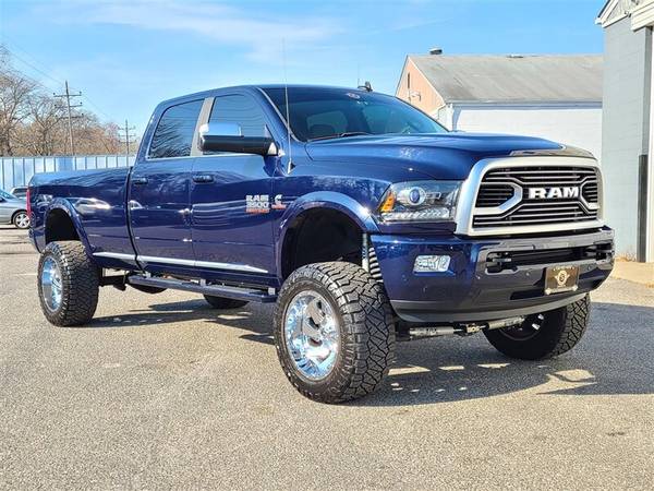LIFTED 2018 RAM 3500 LIMITED CREW 4X4 LONG BOX 6.7L CUMMINS DIESEL -... for sale in Lakewood, NJ – photo 22