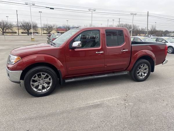 2019 Nissan Frontier SL 4X4 Crew Cab - - by dealer for sale in Somerset, KY – photo 13