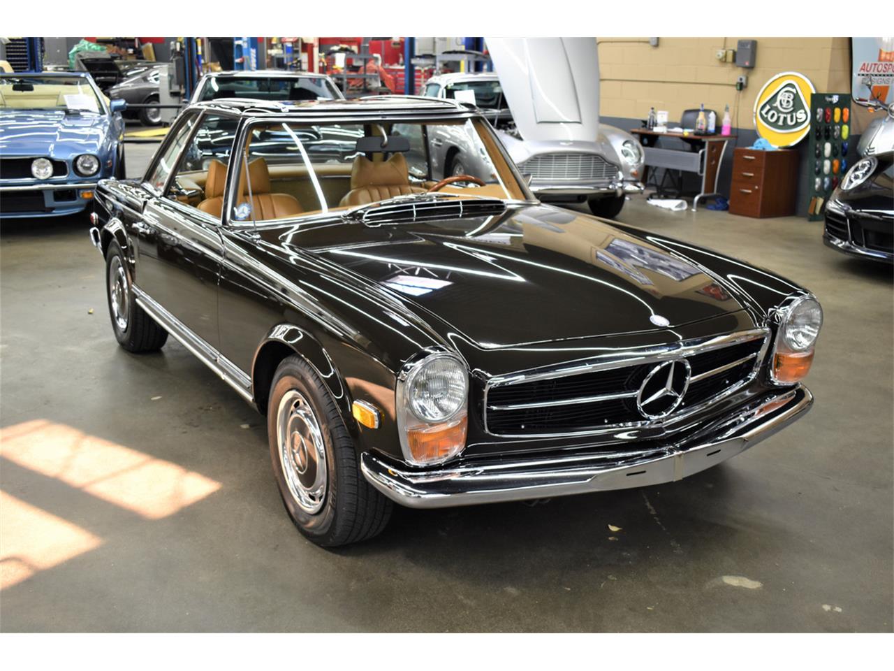 1970 Mercedes-Benz 280SL for sale in Huntington Station, NY – photo 3