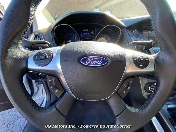 2012 Ford Focus Titanium 6-Speed Automatic - cars & trucks - by... for sale in Addison, IL – photo 20
