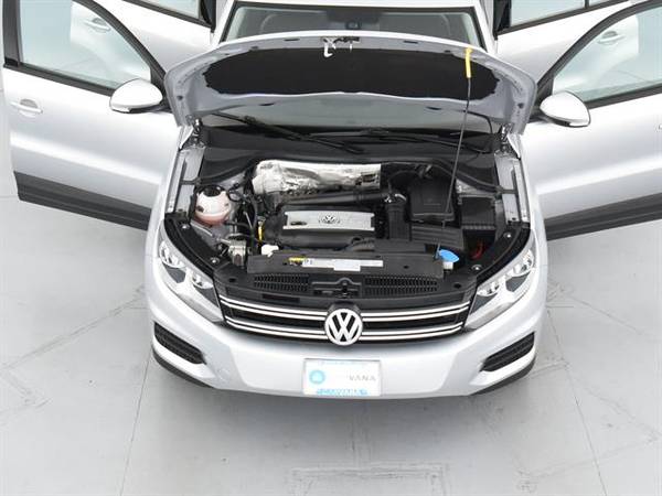 2017 VW Volkswagen Tiguan 2.0T S Sport Utility 4D suv Silver - FINANCE for sale in Atlanta, TN – photo 4
