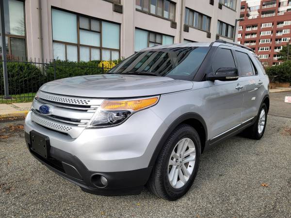 2012 FORD EXPLORER XLT 4WD AWD 3.5 V6 LEATHER SEATS - cars & trucks... for sale in STATEN ISLAND, NY – photo 4