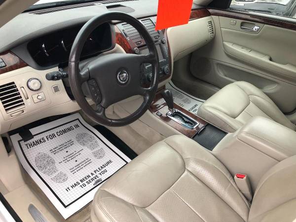 2007 Cadillac DTS Luxury II 4dr Sedan - BEST CASH PRICES AROUND! for sale in Detroit, MI – photo 8