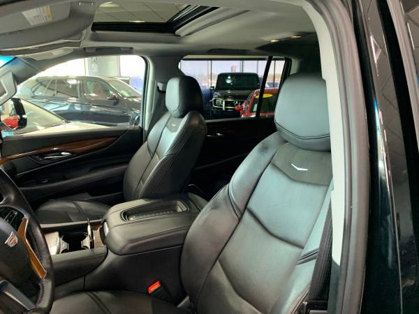 2020 Cadillac Escalade ESV Luxury - - by dealer for sale in Springfield, IL – photo 7