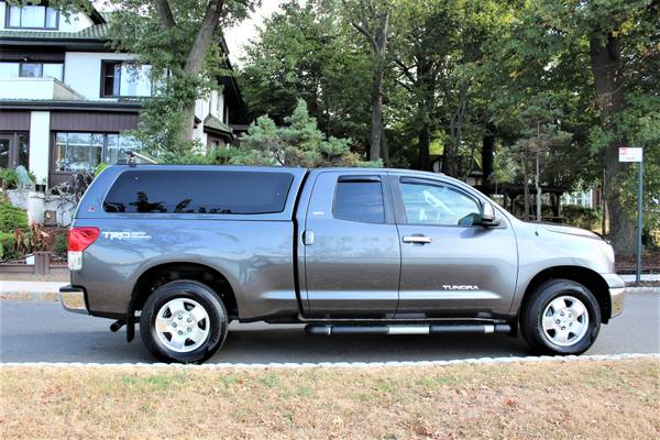 2013 Toyota Tundra 4WD Truck Double Cab 4.6L V8 ONE OWNER CLEAN CARFAX for sale in Great Neck, CT – photo 7