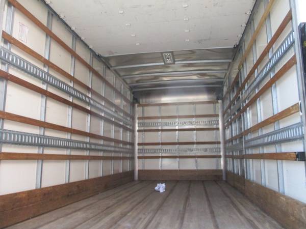 2016 Hino 155 14 FOOT BOX TRUCK W/ LIFTGATE 24K MILES for sale in south amboy, NJ – photo 3