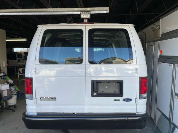 2009 Ford E250 extended cargo van for sale in STATEN ISLAND, NY – photo 3