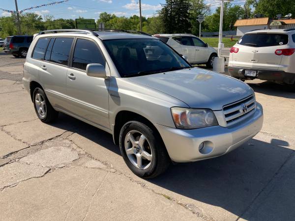2005 Toyota Highlander Limited - - by dealer - vehicle for sale in Independence, MO – photo 2