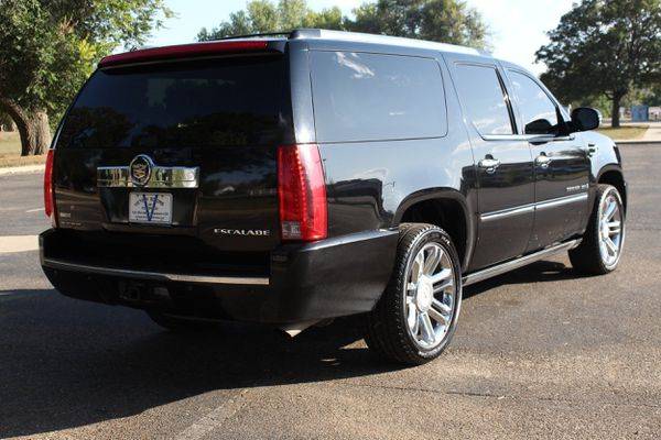 2009 Cadillac Escalade ESV Platinum Edition 3rd Row Seating 3rd Row... for sale in Longmont, CO – photo 4