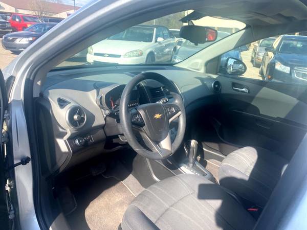 2014 Chevrolet Sonic 5dr HB LT Auto - - by dealer for sale in Fenton, MI – photo 9