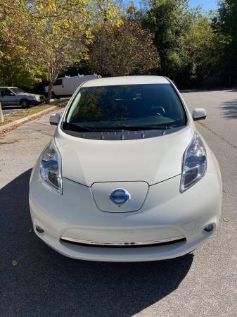 2015 Nissan Leaf SL - cars & trucks - by owner - vehicle automotive... for sale in Skyland, NC – photo 2