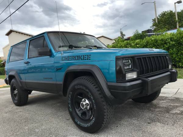 1993 Jeep Cherokee Sport 2-Door 4WD for sale in Hollywood, FL – photo 3